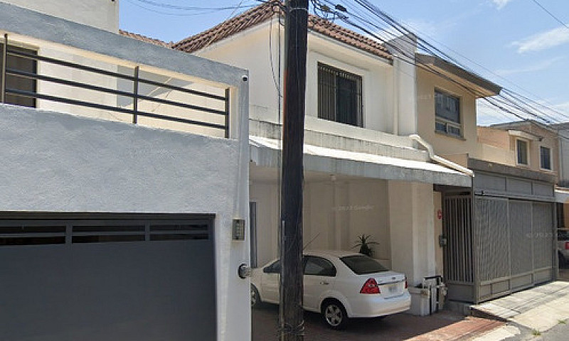 Casa En Remate Cerca...