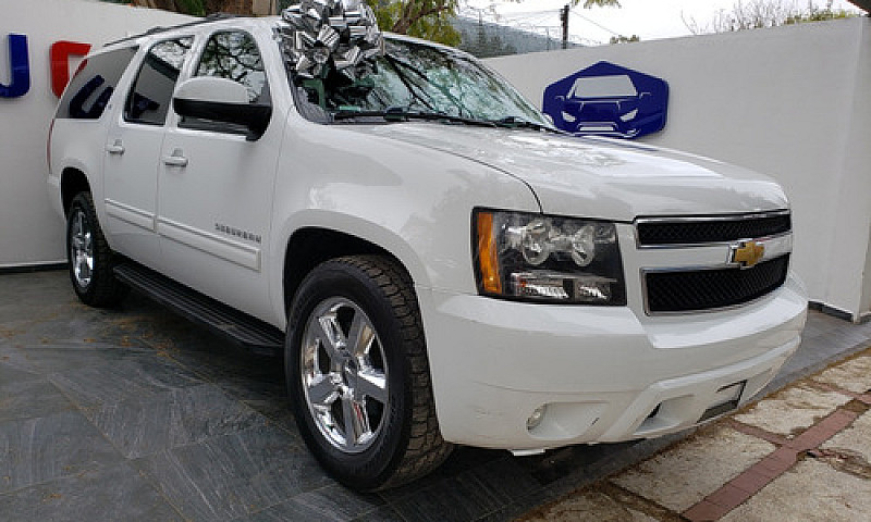 Chevrolet Suburban 5...
