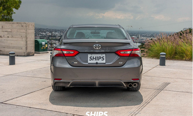 Toyota Camry 2018...