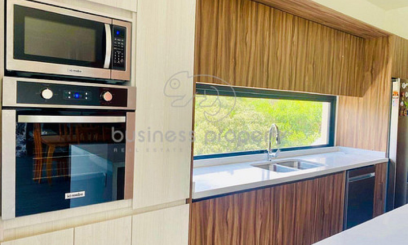 Casa En Condado De S...