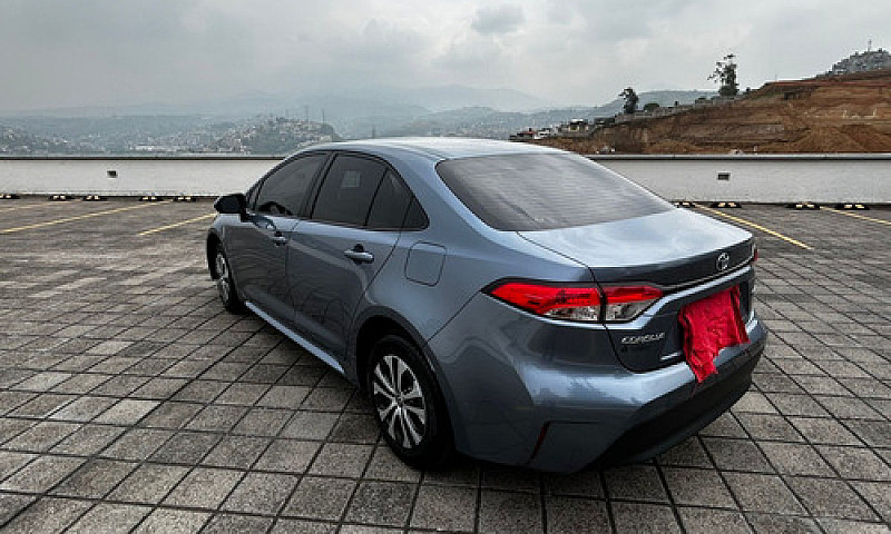 Toyota Corolla 1.8 H...