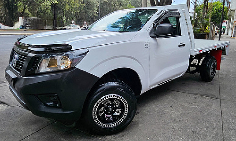 Nissan Np300 2018 Es...