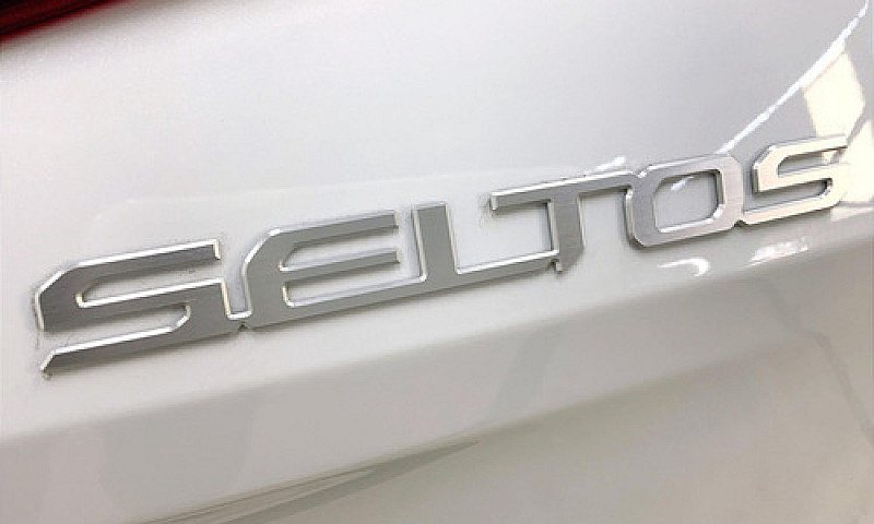 Kia Seltos 2023...