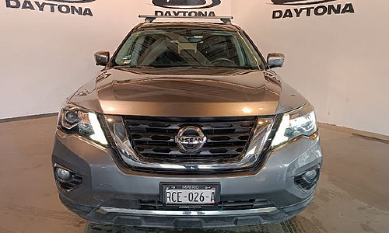 Nissan Pathfinder 20...