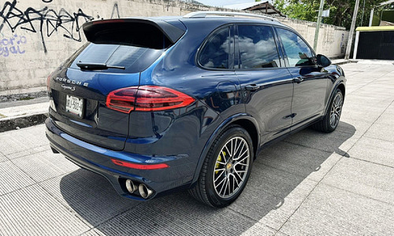 Porsche Cayenne S V8...