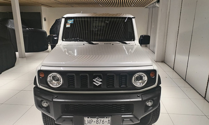 Suzuki Jimny 2023...