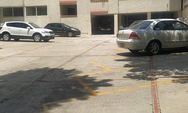 Del Valle Centro - D...