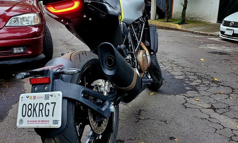 Vitpilen 701, Naked ...