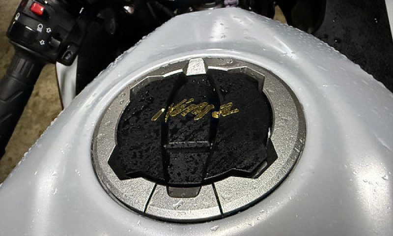 Kawasaki Ninja 500R ...