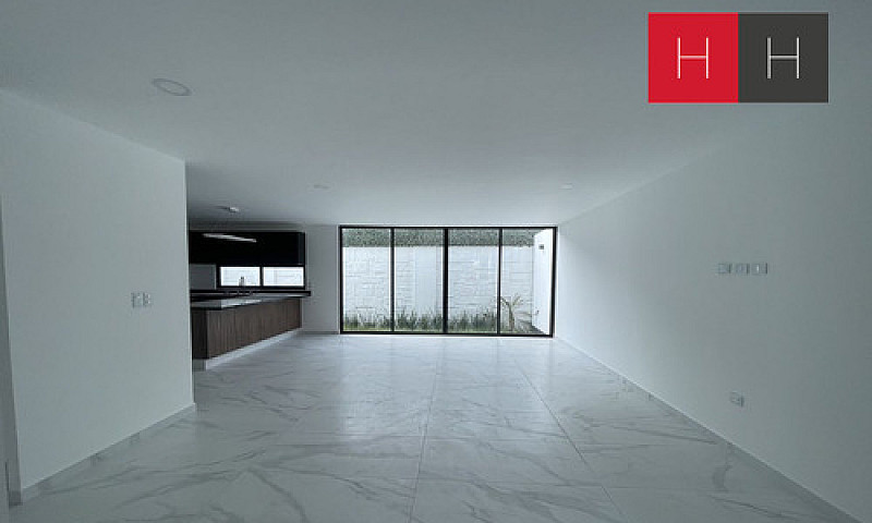Casa En Venta En Lom...
