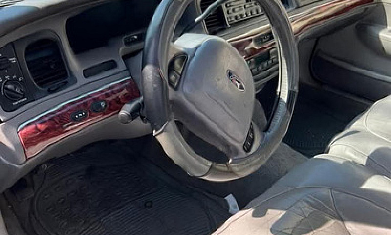Ford Grand Marquis L...