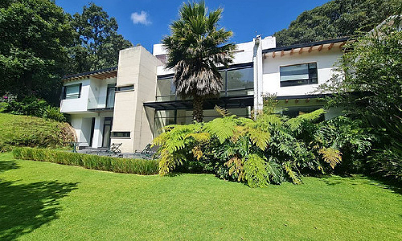 Casa En Venta En Des...