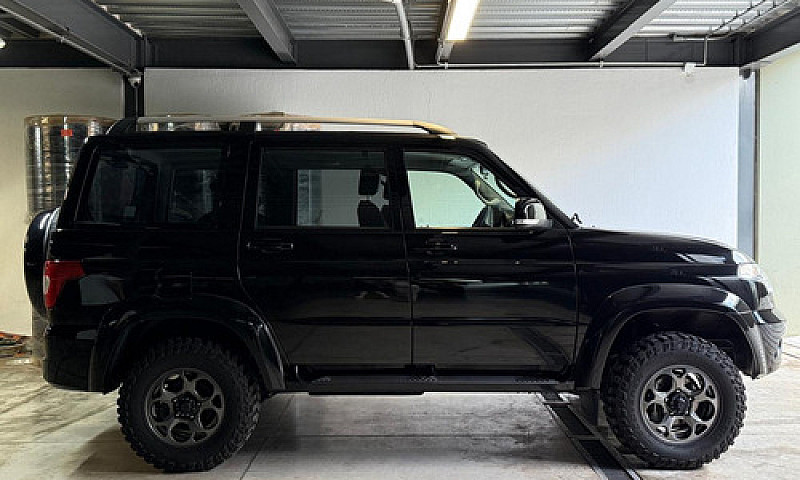 Uaz Patriot 4X4...