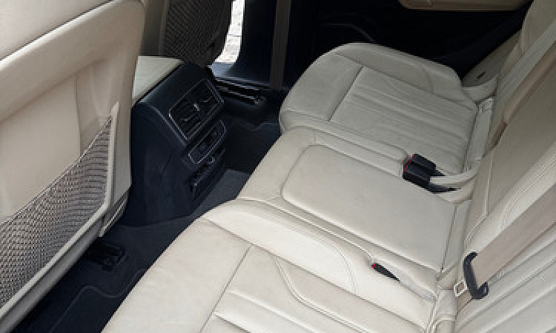 Audi Q5 2.0 L T Elit...
