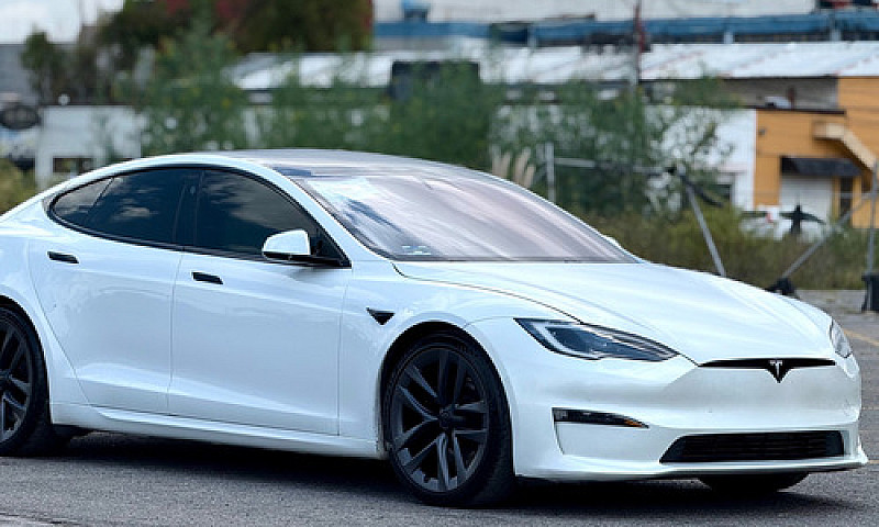 Tesla Model S Plaid...