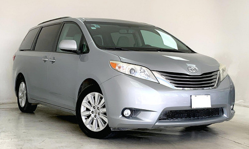 Toyota Sienna 2016...