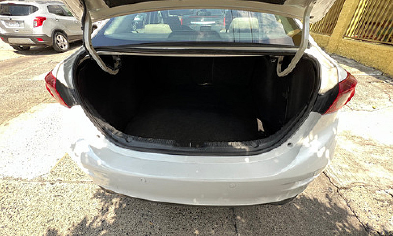 Mazda Mazda 3 2.0 Se...