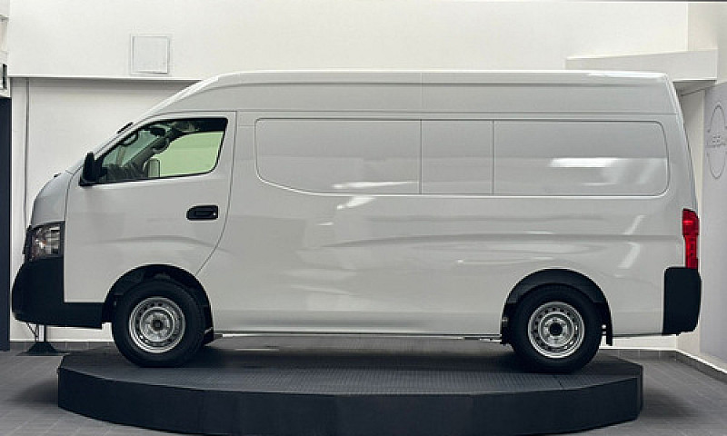 Nissan Urvan 2024...