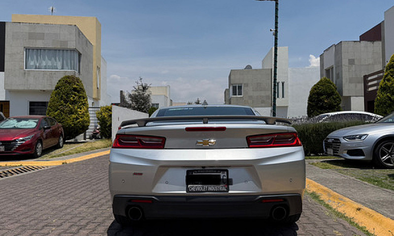 Chevrolet Camaro 6.2...