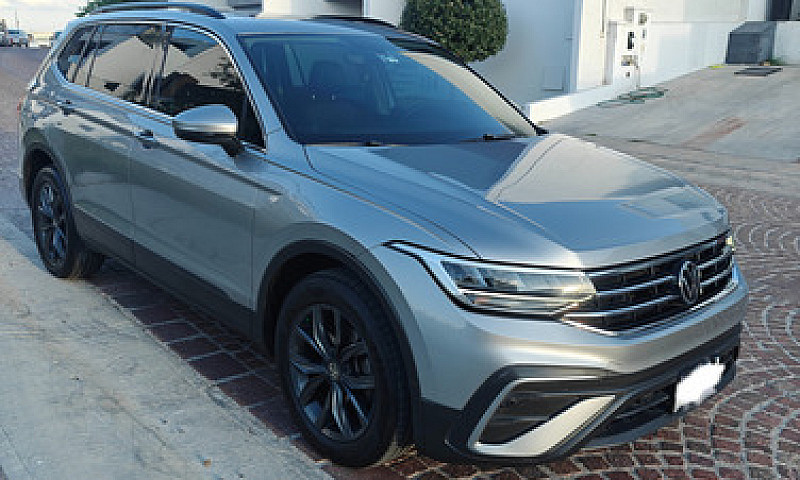 Volkswagen Tiguan 1....