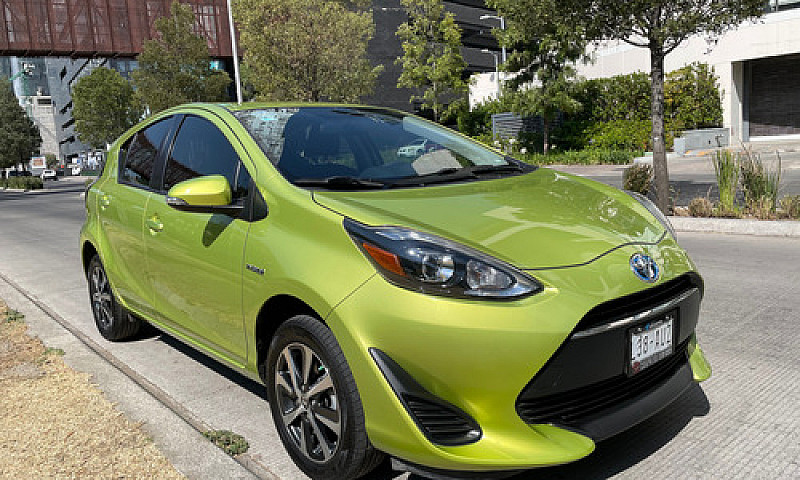 Toyota Prius C 1.5 H...