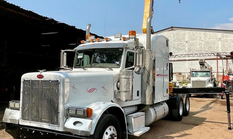 Camión Peterbilt 200...