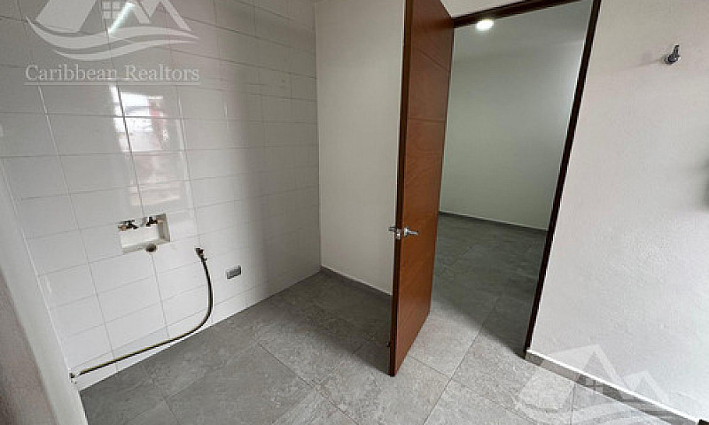 Casa En Venta En Lag...