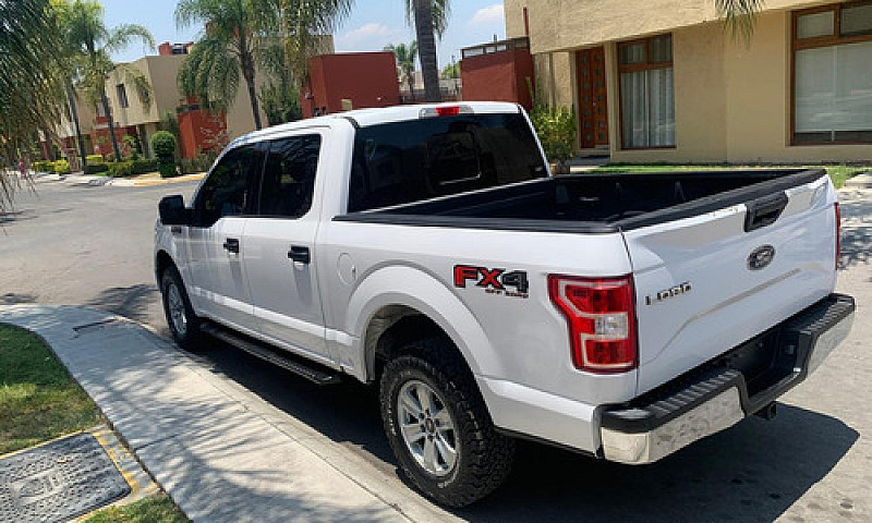 Ford Lobo 5.0L Doble...