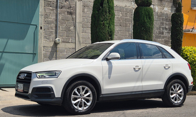Audi Q3 1.4 Luxury 1...