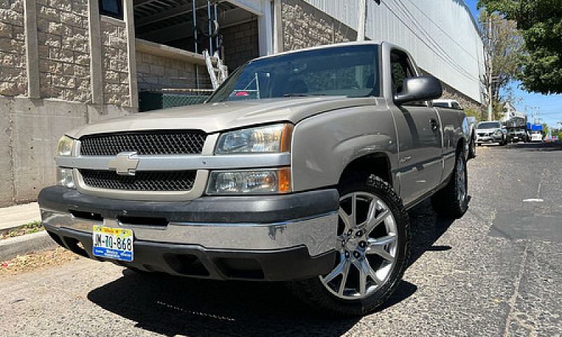 Chevrolet Silverado ...