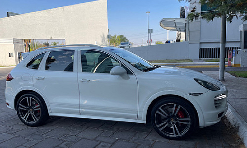Porsche Cayenne 4.8 ...