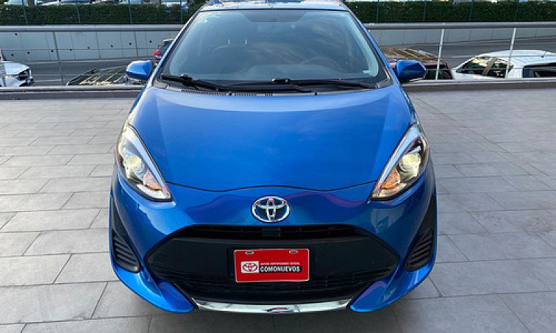 Toyota Prius 2021...