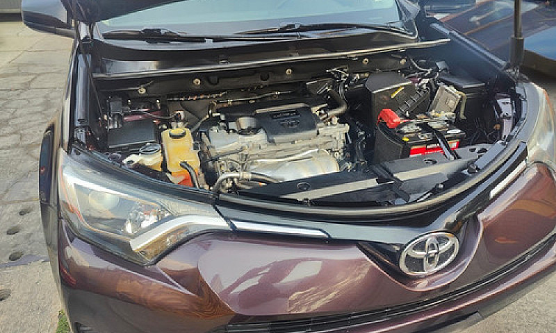 Toyota Rav4 2.5 Le A...