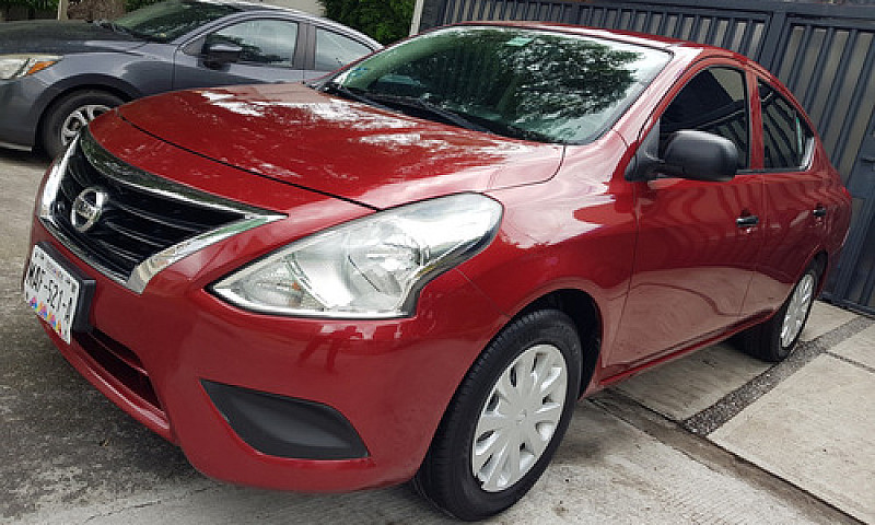 Nissan Versa 1.6 Dri...