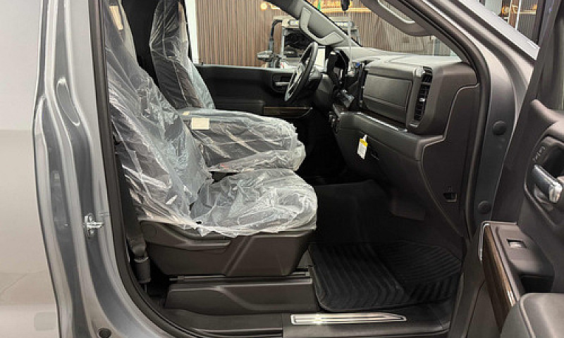 Chevrolet Cheyenne 5...