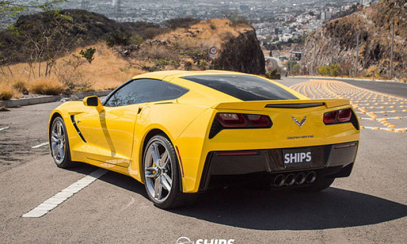 Chevrolet Corvette 2...