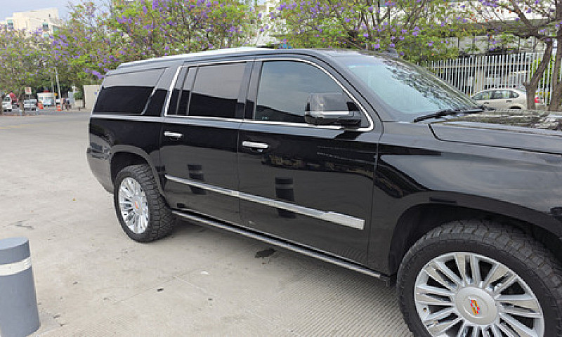 Cadillac Escalade Es...