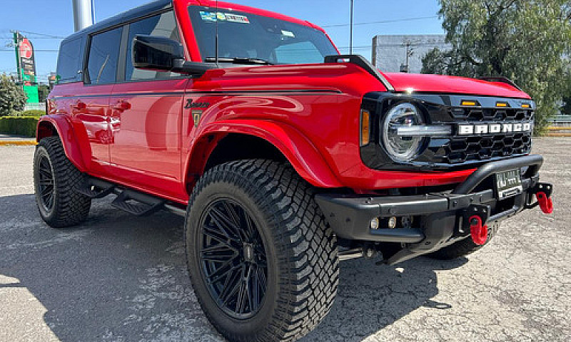Ford  Bronco Suv  20...