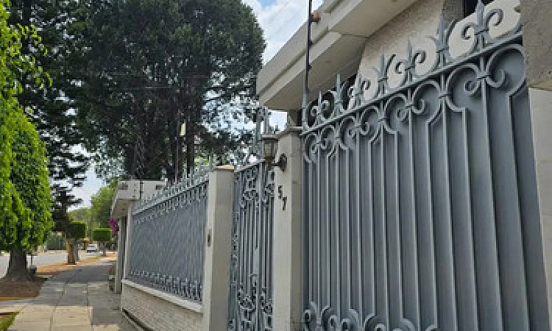 Casa En Venta En Ciu...