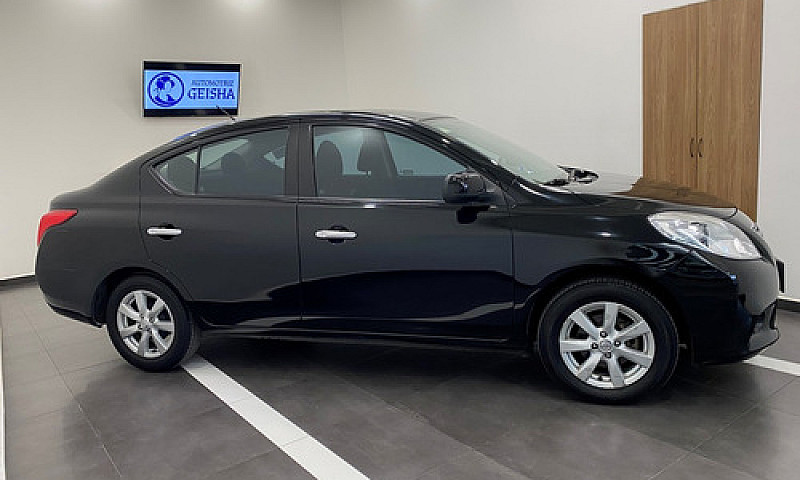 Nissan Versa 2012...