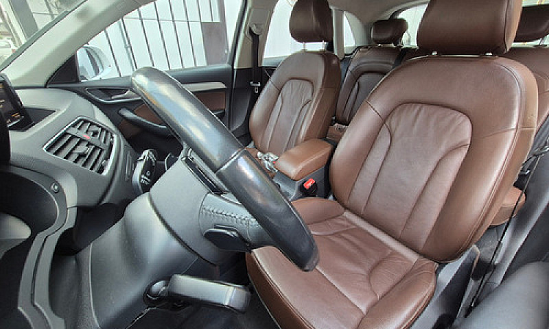 Audi Q3 1.4 Luxury 1...