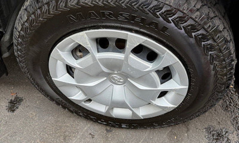 Toyota Hiace 2.7 Ven...