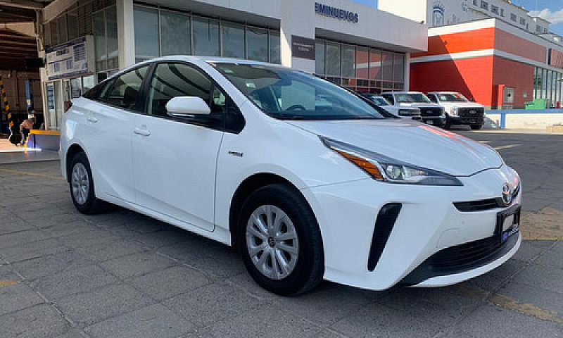 Toyota Prius 2019...