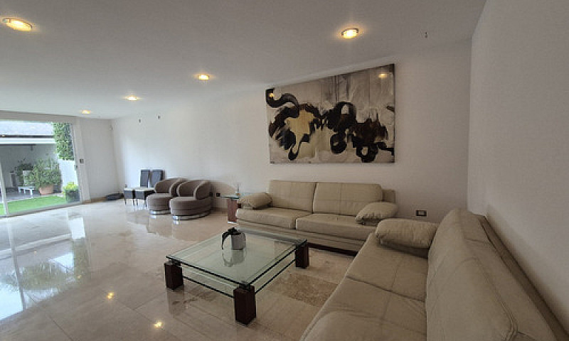 Casa En Venta En Fra...