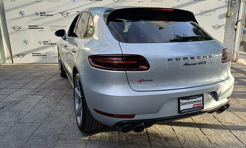 Porsche Macan 2018...