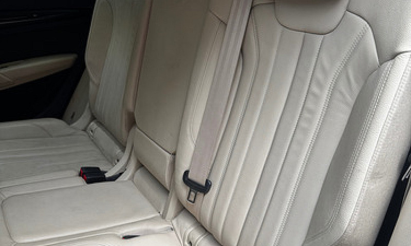Audi Q5 2.0 L T Elit...