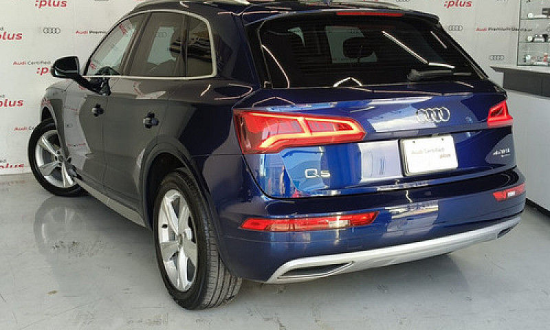 Audi Q5 Security 202...