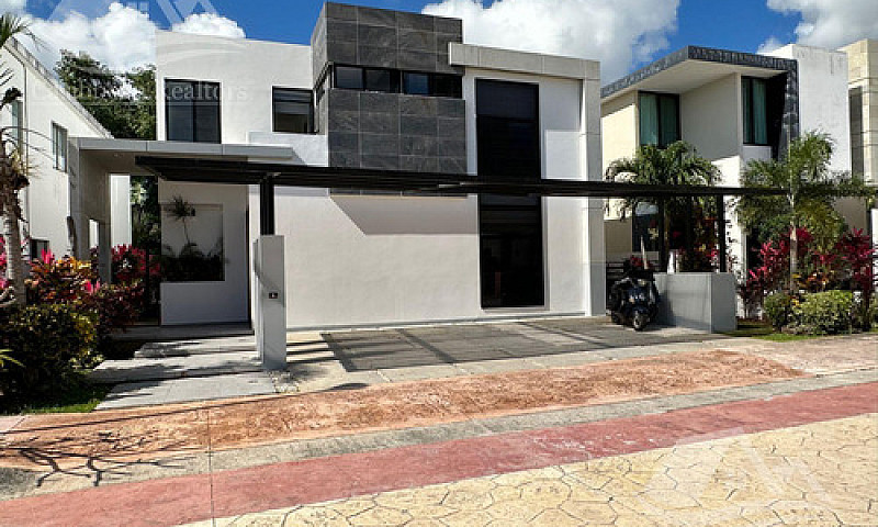 Casa En Venta En Lag...