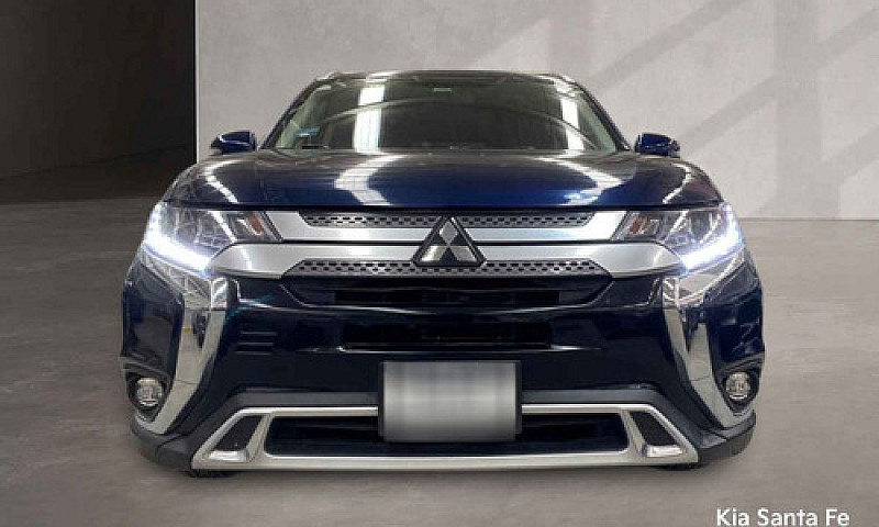 Mitsubishi Outlander...