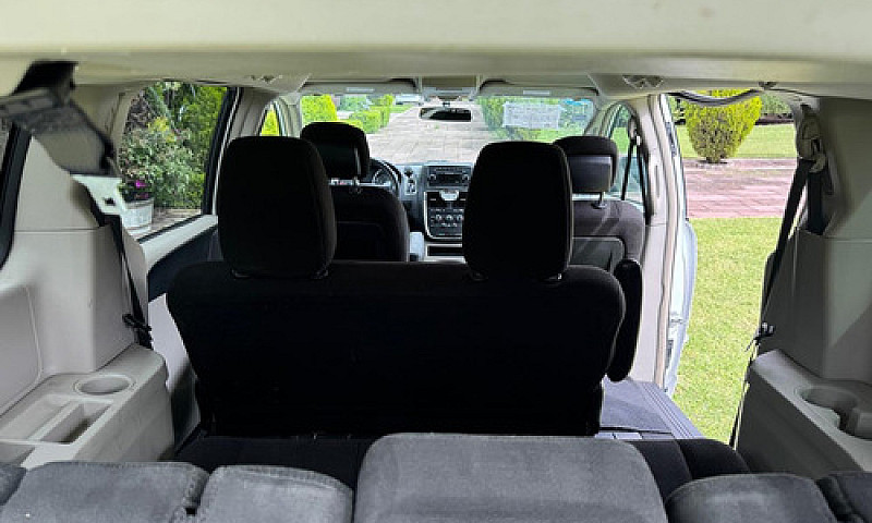 Chrysler Town & Coun...